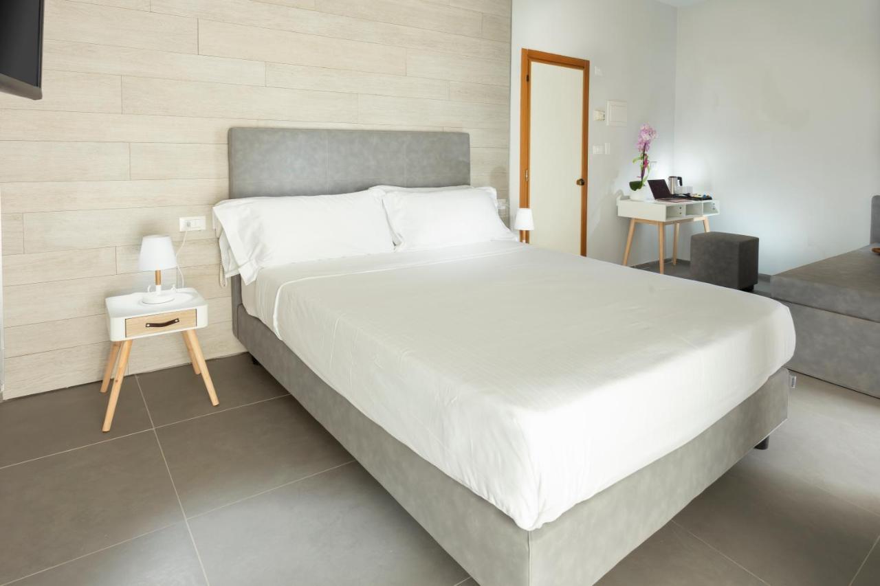Hotel Vela D'Oro Римини Экстерьер фото