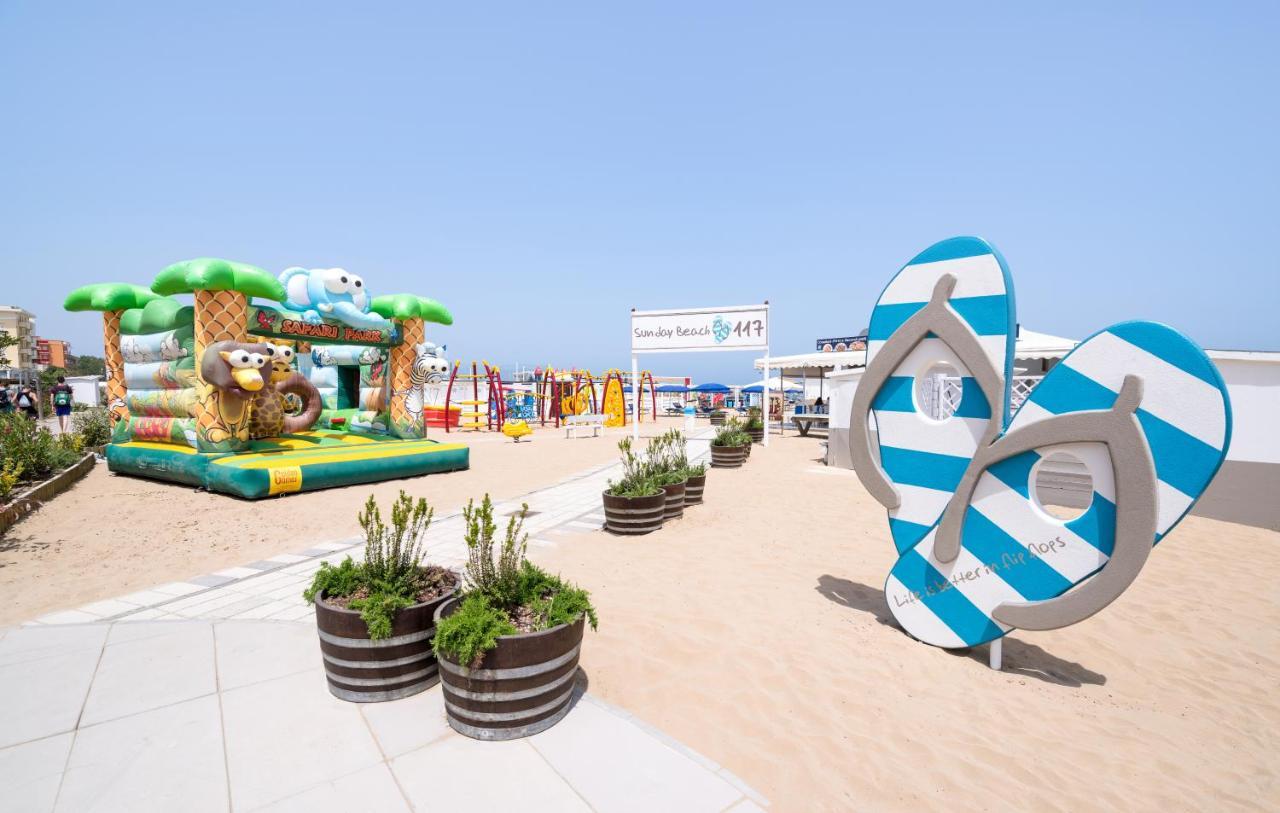 Hotel Vela D'Oro Римини Экстерьер фото