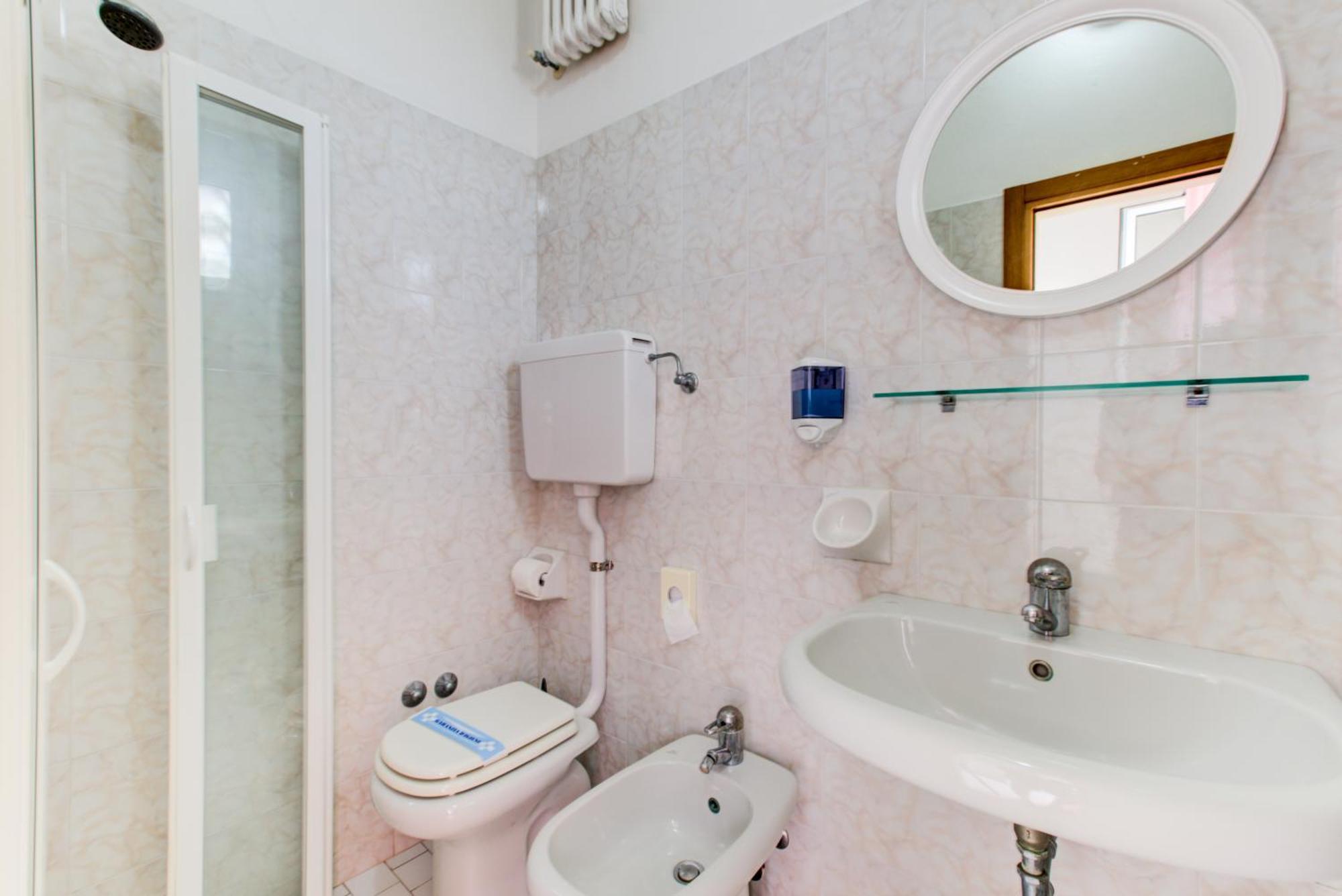 Hotel Vela D'Oro Римини Экстерьер фото