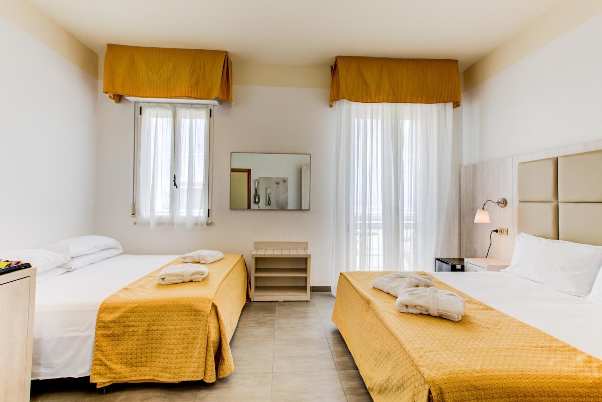 Hotel Vela D'Oro Римини Экстерьер фото