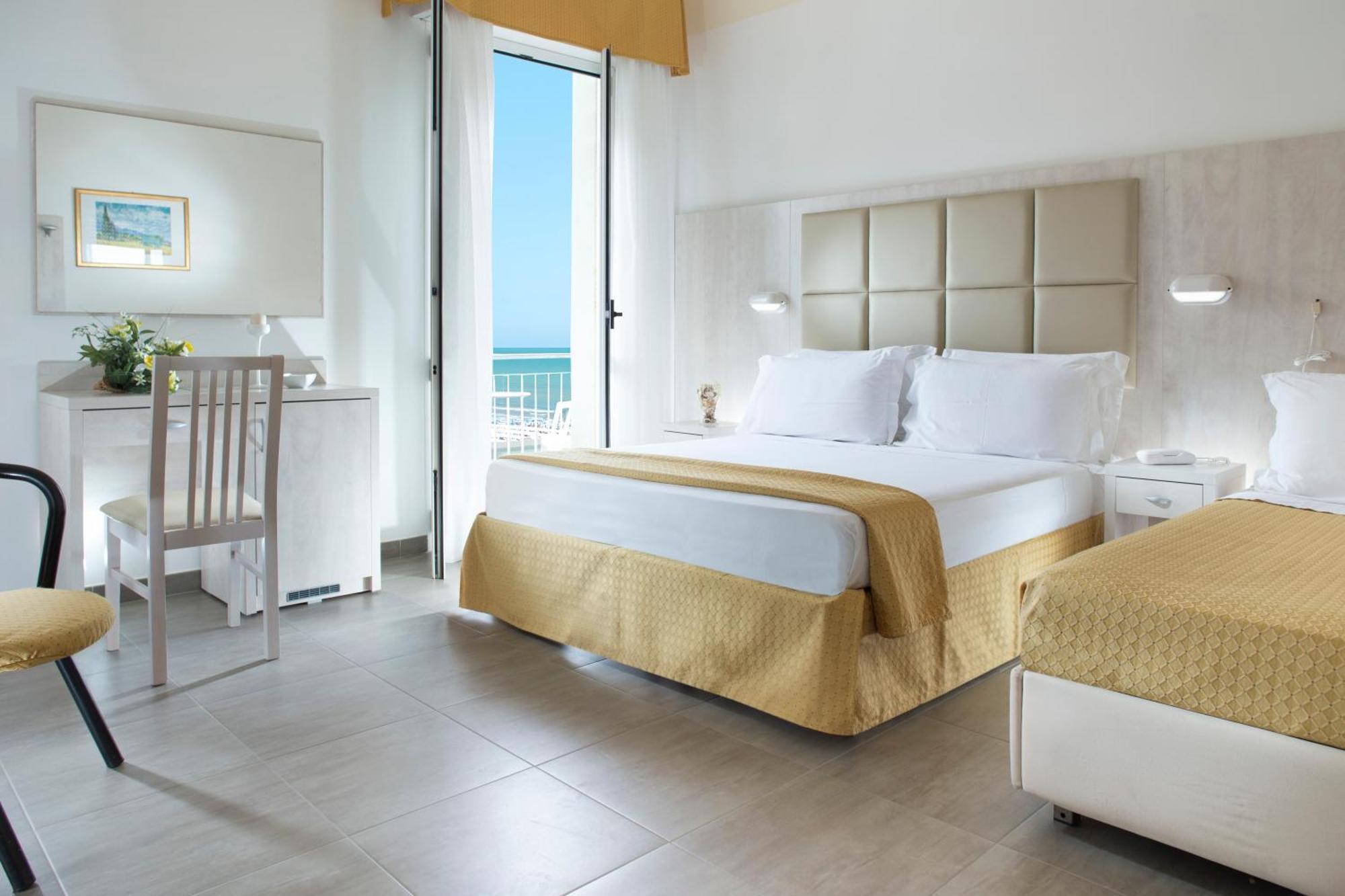 Hotel Vela D'Oro Римини Экстерьер фото